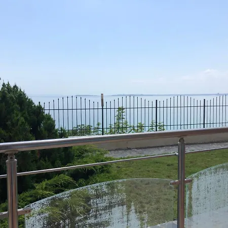 Coral корал бийч