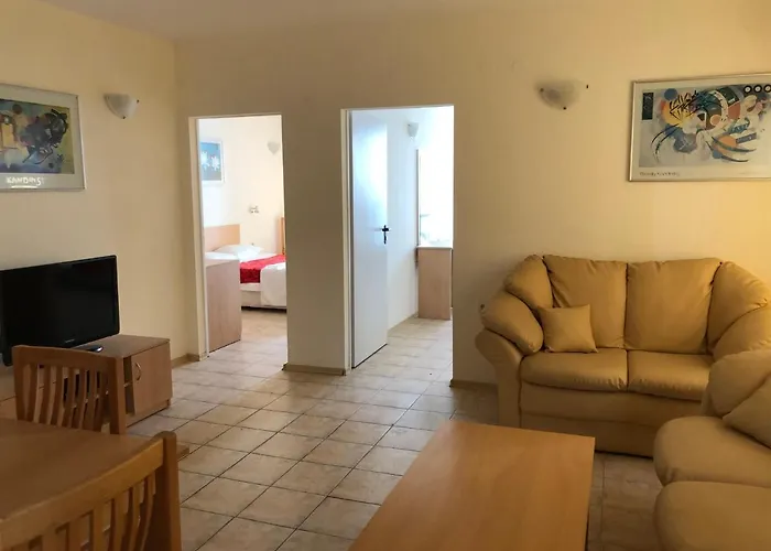 Coral корал бийч 公寓 圣弗拉斯